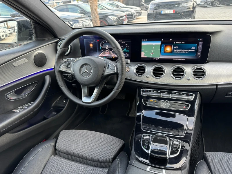 Mercedes-Benz E 220 * 4MATIC* PANORAMA* , снимка 14 - Автомобили и джипове - 48449610