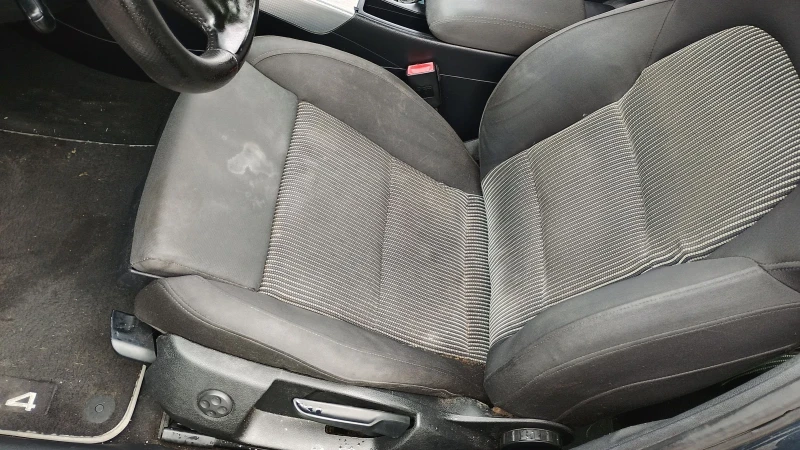 Audi A4 2.0TDI , снимка 7 - Автомобили и джипове - 48786237