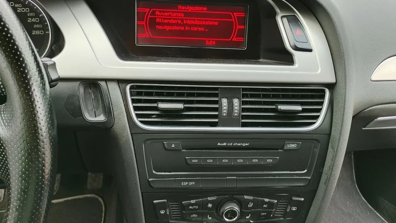 Audi A4 2.0TDI , снимка 4 - Автомобили и джипове - 48786237