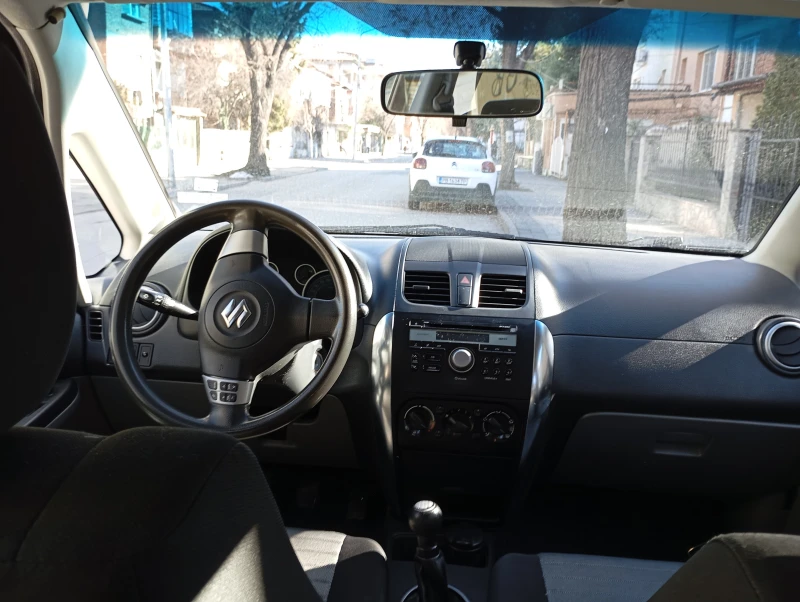 Suzuki SX4, снимка 7 - Автомобили и джипове - 48821560