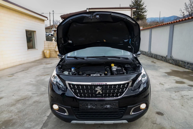 Peugeot 2008  1.2i PURETECH T ALLURE, снимка 15 - Автомобили и джипове - 48899915