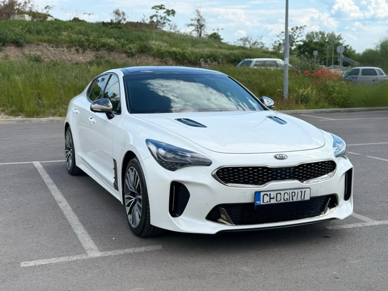 Kia Stinger 4WD  ЛИЗИНГ 100% Одобрение, снимка 2 - Автомобили и джипове - 50306216