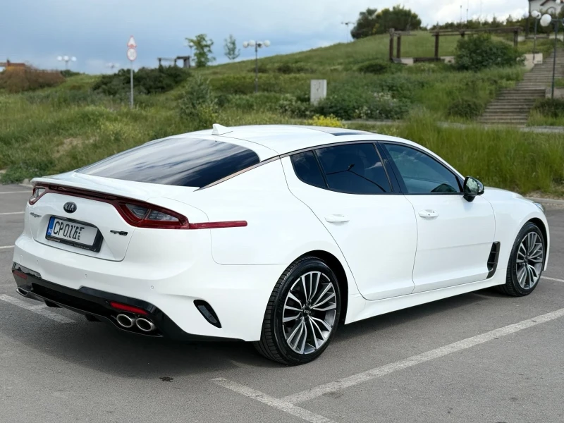 Kia Stinger 4WD  ЛИЗИНГ 100% Одобрение, снимка 5 - Автомобили и джипове - 50306216