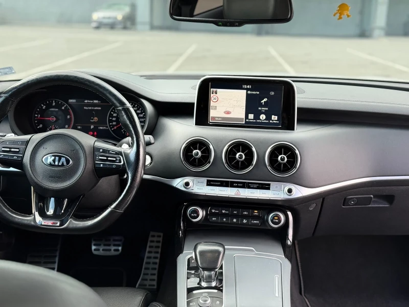 Kia Stinger 4WD  ЛИЗИНГ 100% Одобрение, снимка 8 - Автомобили и джипове - 50306216