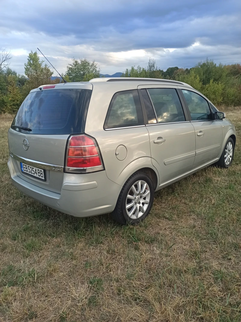 Opel Zafira, снимка 4 - Автомобили и джипове - 52324945