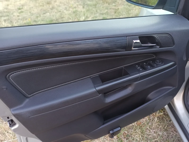 Opel Zafira, снимка 16 - Автомобили и джипове - 52324945