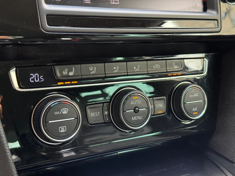 VW Passat 2.0 TDI 4х4 190к.с. FULL екстри//Highline 4Motion , снимка 10 - Автомобили и джипове - 51769270