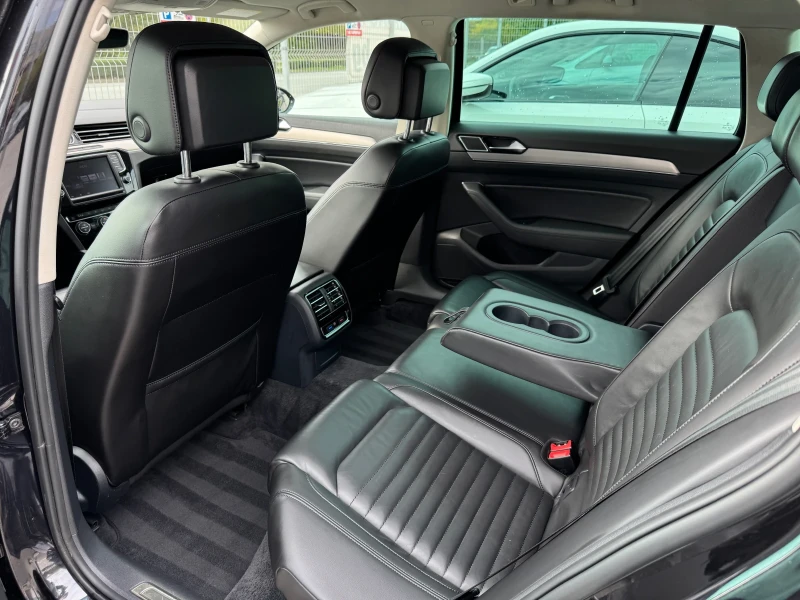 VW Passat 2.0 TDI 4х4 190к.с. FULL екстри//Highline 4Motion , снимка 6 - Автомобили и джипове - 51769270