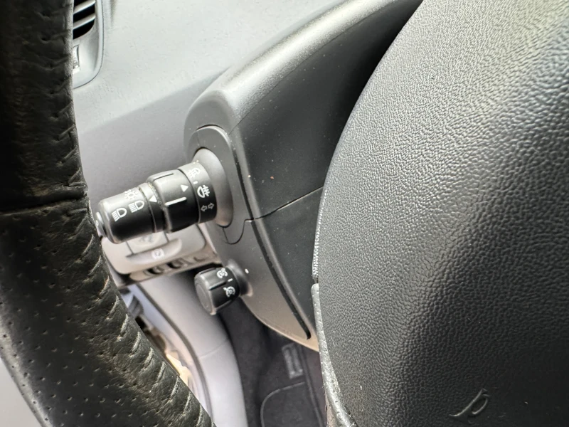 Renault Grand scenic 2.0i Aвтоматик 7 места, снимка 11 - Автомобили и джипове - 52186701