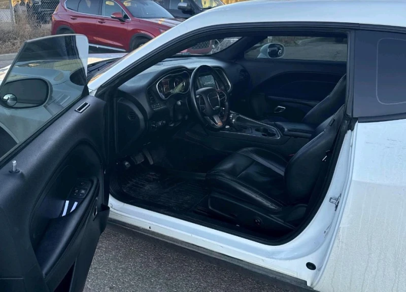 Dodge Challenger SXT 3.6L V6, снимка 6 - Автомобили и джипове - 52562113