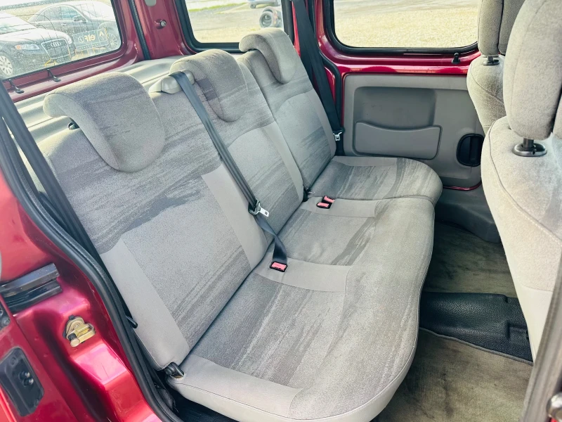 Renault Kangoo 1.5DCI, снимка 12 - Автомобили и джипове - 52949850