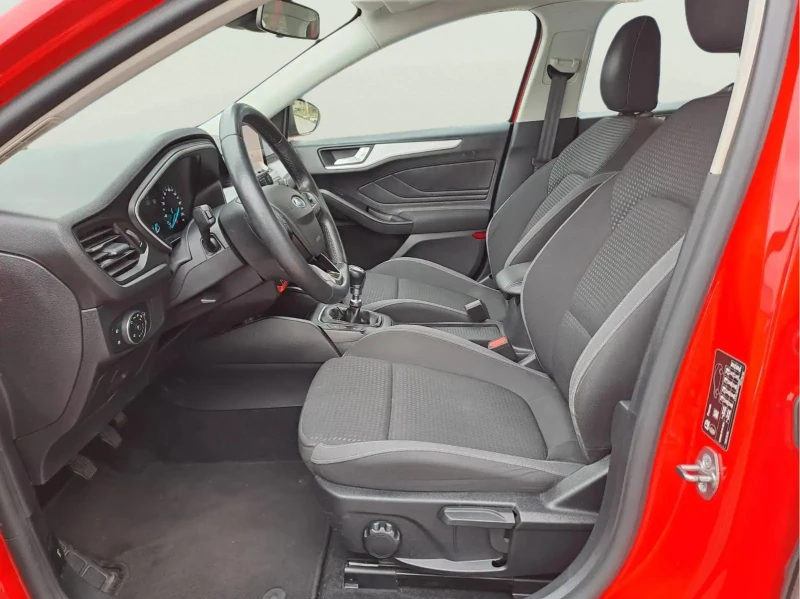 Ford Focus 1.0 Ecoboost, снимка 9 - Автомобили и джипове - 53079526