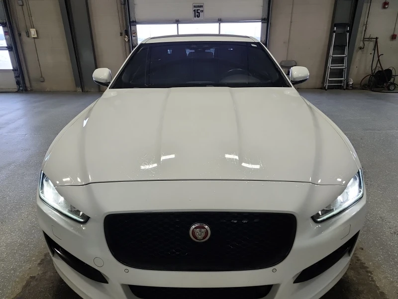 Jaguar XE 2.0 R-SPORT, снимка 5 - Автомобили и джипове - 53386051