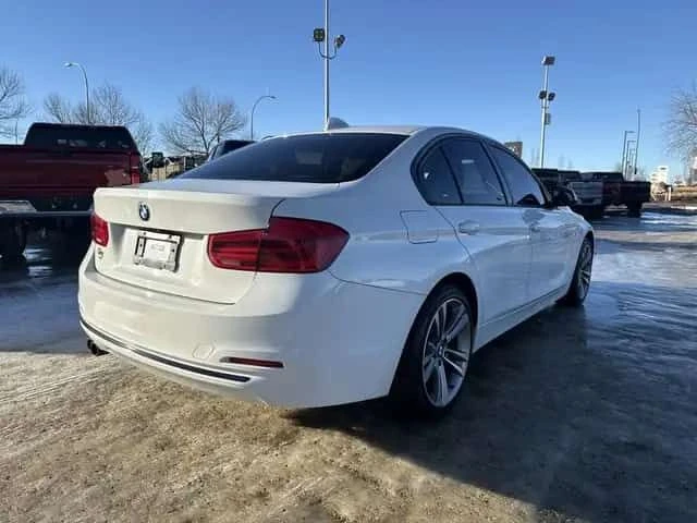 BMW 330 xDrive | PANO | ПОДГРЕВИ | CARFAX - изображение 8