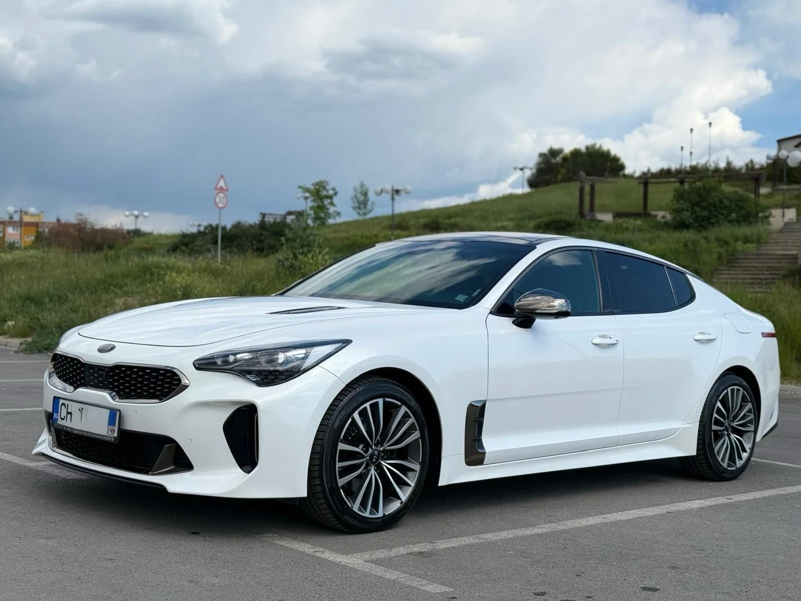 Kia Stinger 4WD  ЛИЗИНГ 100% Одобрение, снимка 1