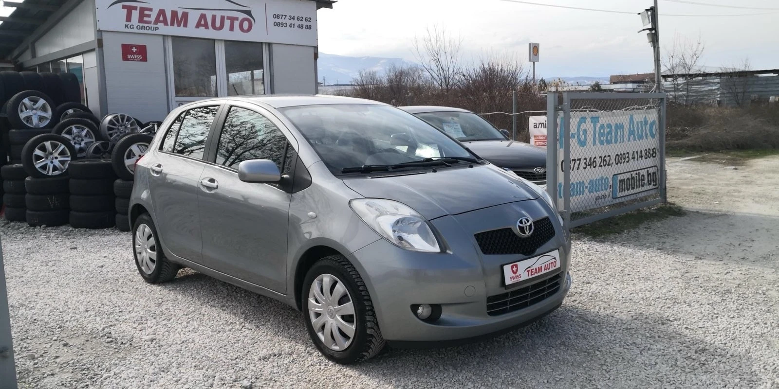 Toyota Yaris 1.3i 155000km TOP - изображение 2