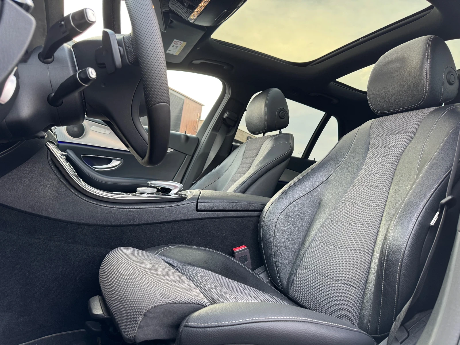 Mercedes-Benz E 220 * 4MATIC* PANORAMA*  | Mobile.bg — изображение 12