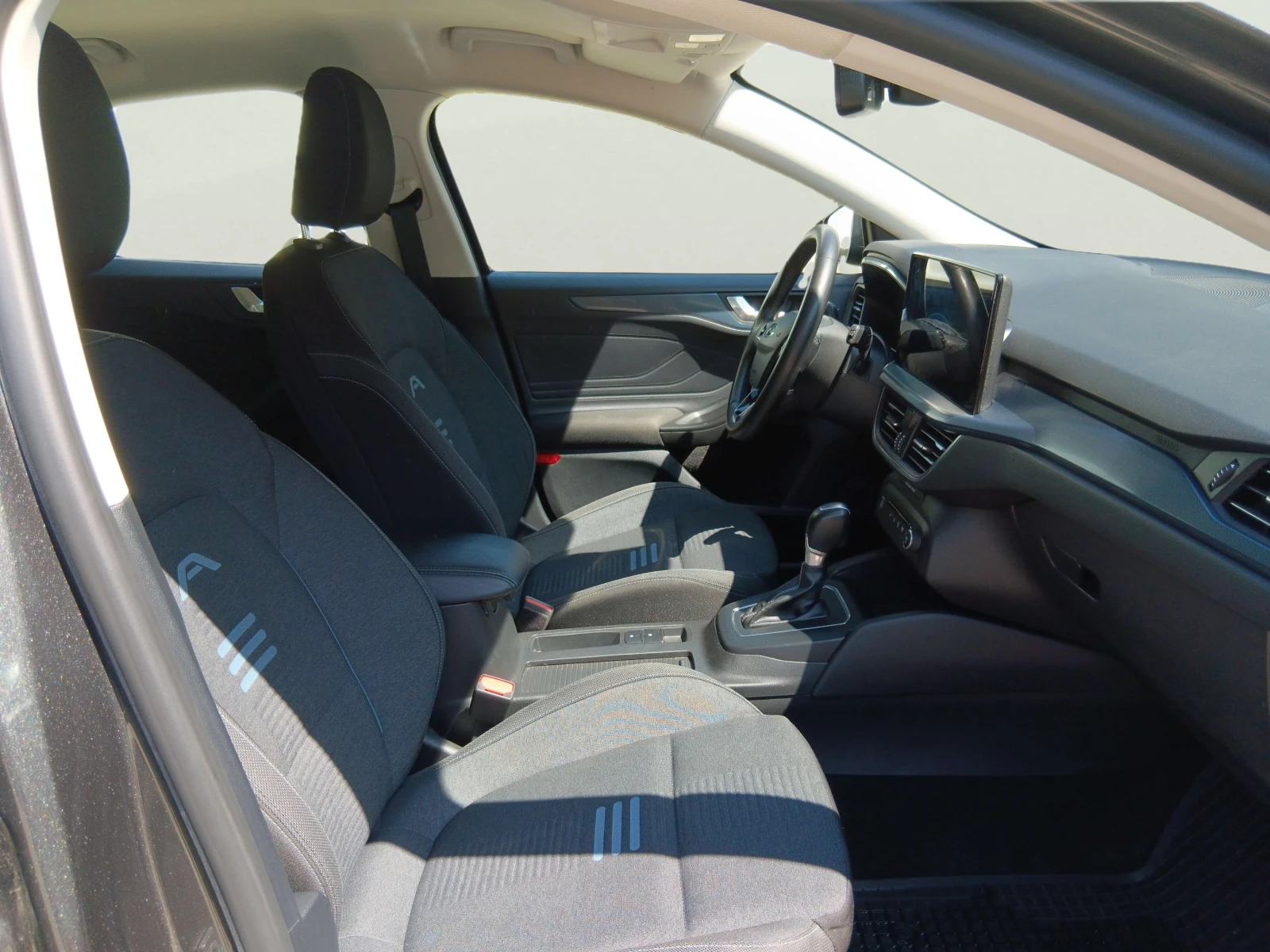 Ford Focus 1.0 EcoBoost mHEV | Mobile.bg   14