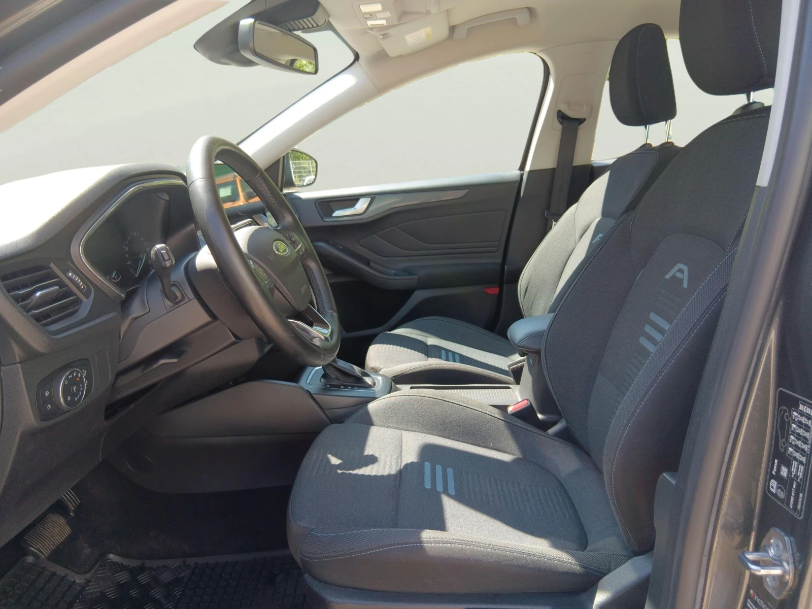 Ford Focus 1.0 EcoBoost mHEV - изображение 10