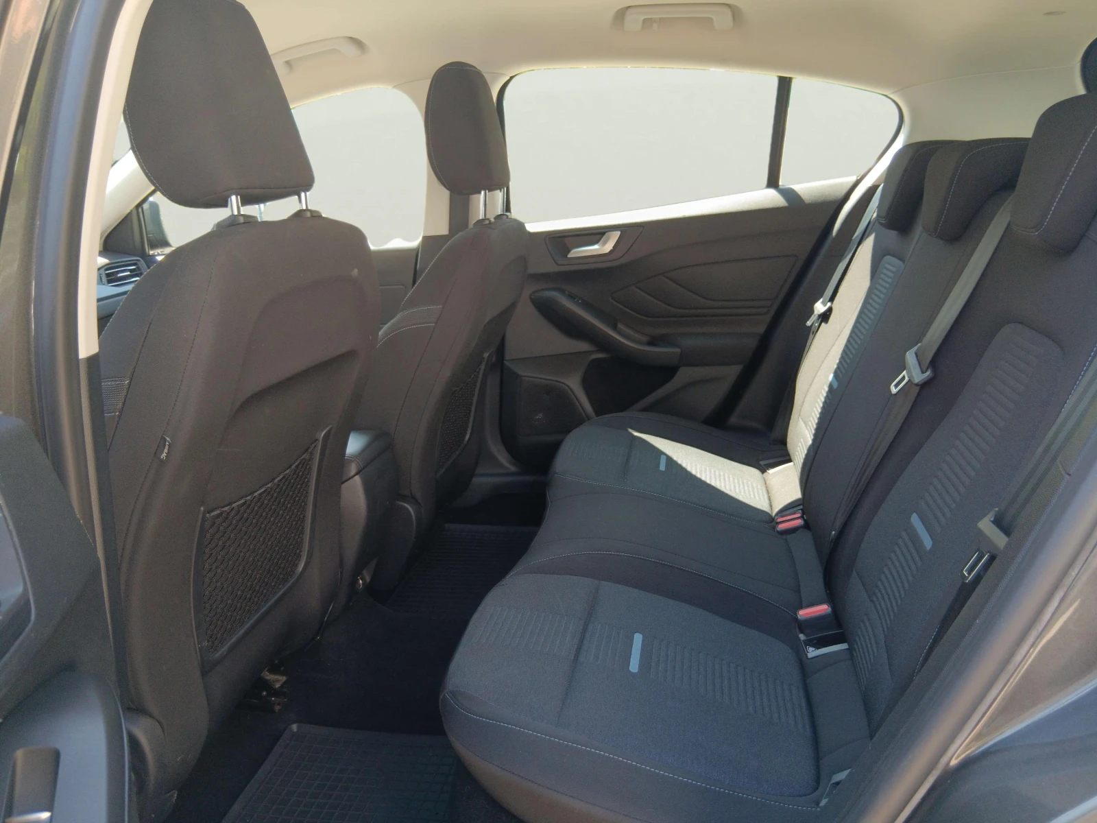 Ford Focus 1.0 EcoBoost mHEV | Mobile.bg   11