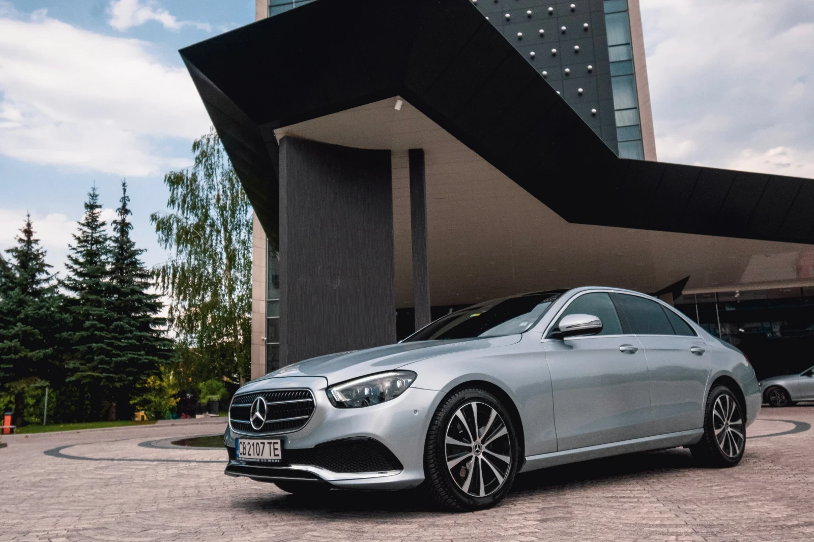 Mercedes-Benz E 220 CDi/PANO/LIZING/Multibeam - изображение 7