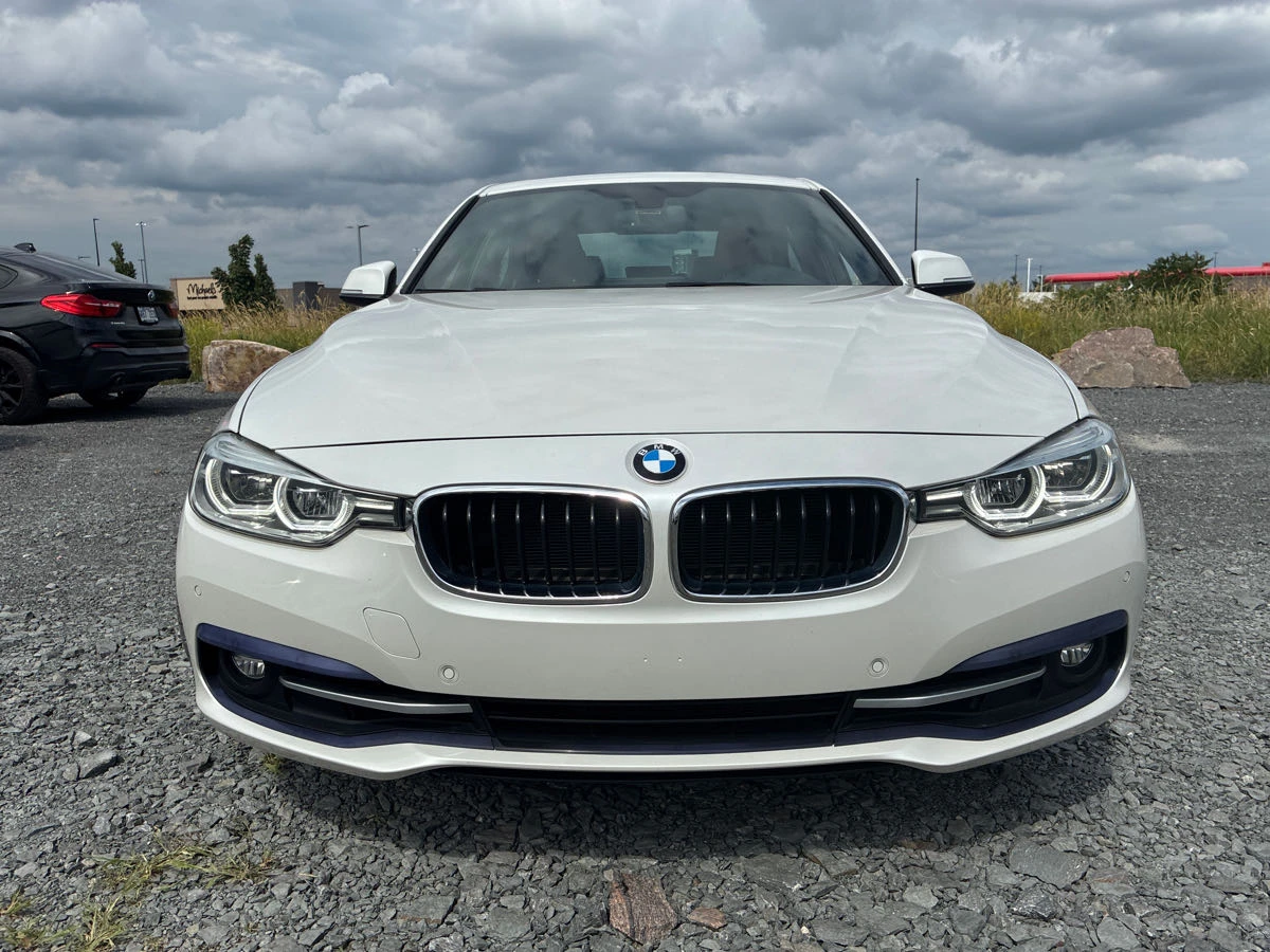 BMW 330 * CARFAX * АВТО КРЕДИТ * ЦЕНА ДО БГ! - изображение 2