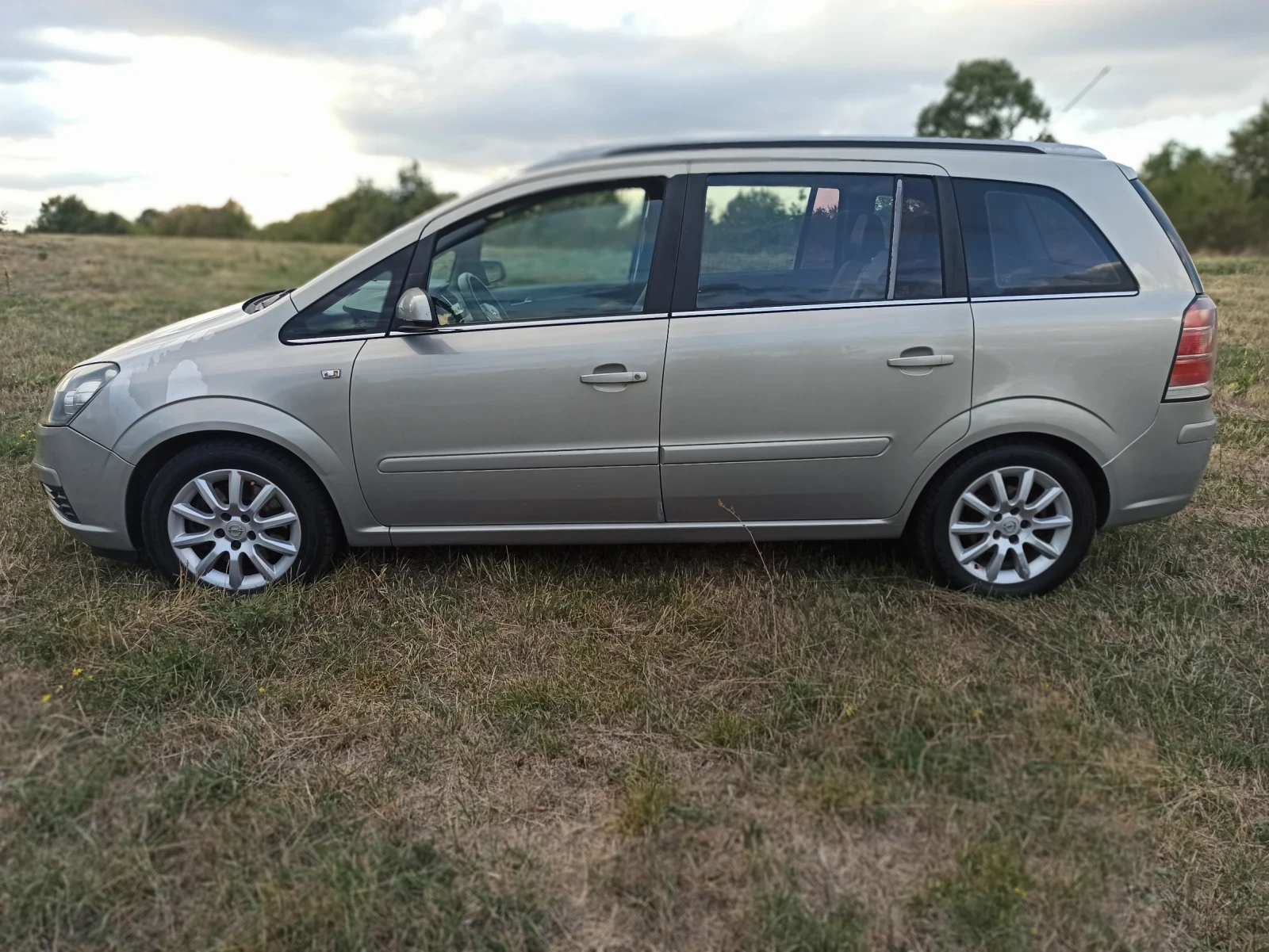 Opel Zafira  - изображение 7