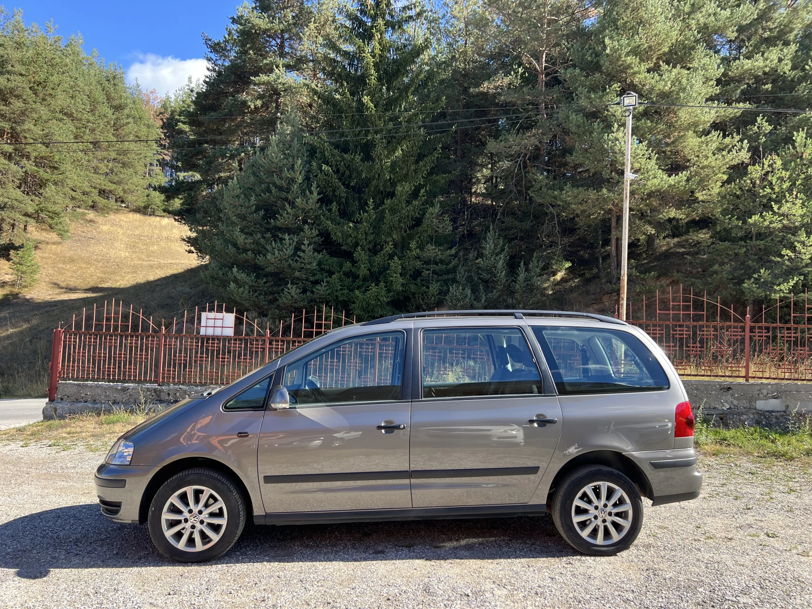VW Sharan 1.9TDI-115 коня, Highline, Клима, Нов внос, ,  - изображение 9