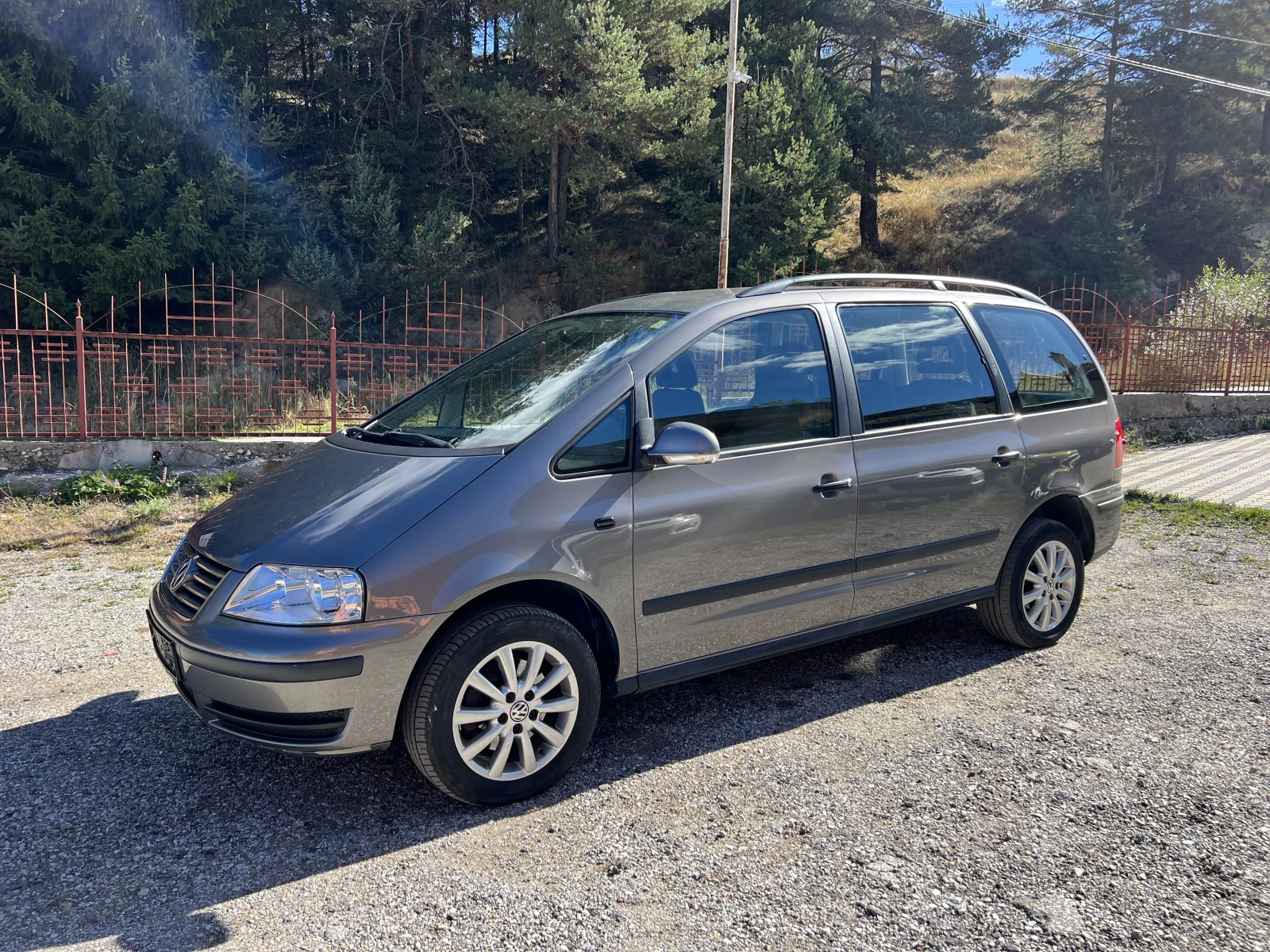 VW Sharan 1.9TDI-115 коня, Highline, Клима, Нов внос, ,  - изображение 3