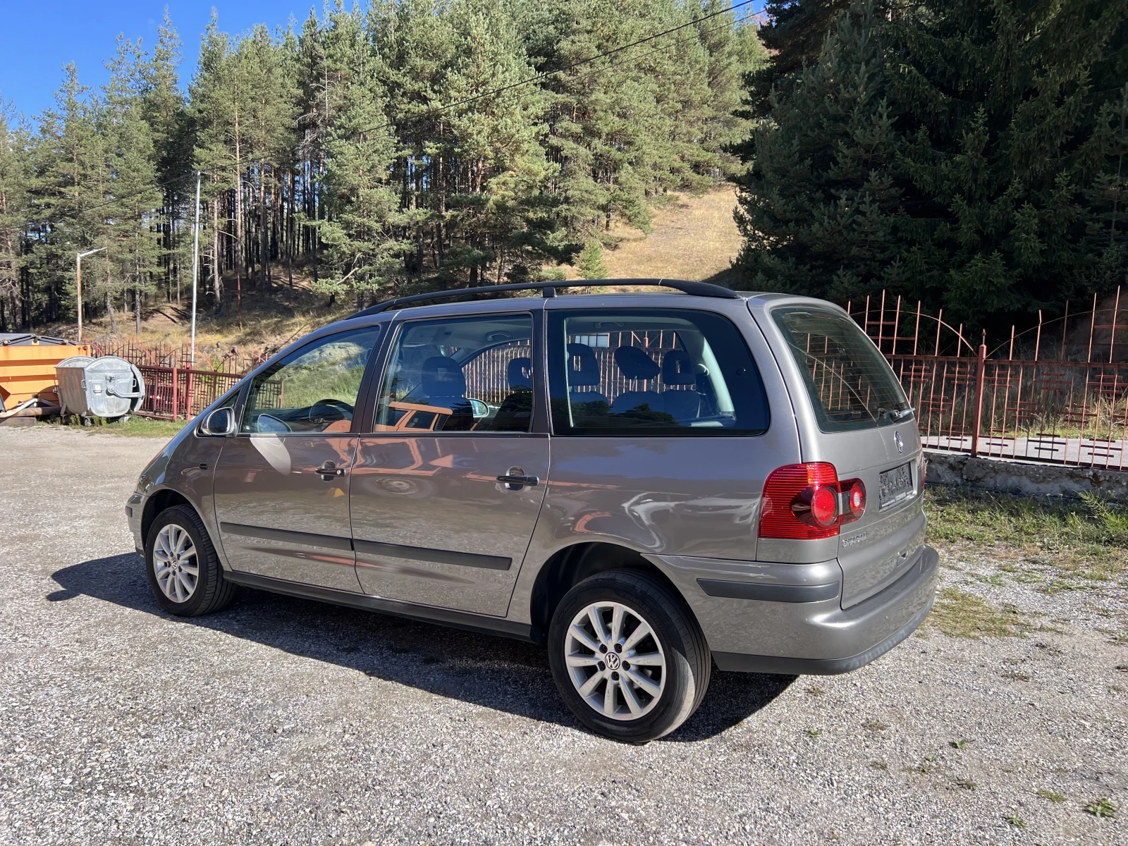 VW Sharan 1.9TDI-115 коня, Highline, Клима, Нов внос, ,  - изображение 4