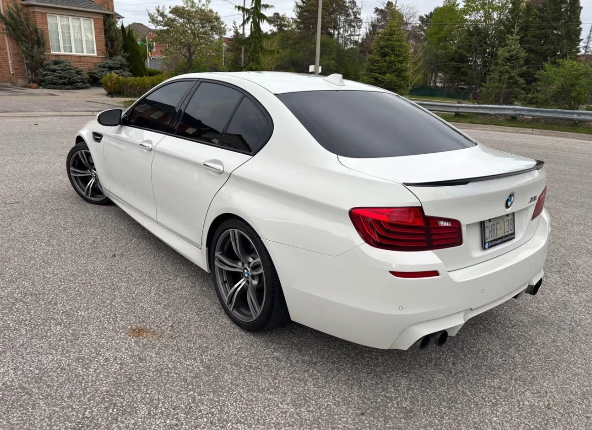 BMW M5 FACELIFT * * CAR FAX * * АВТО КРЕДИТ * *  - изображение 3