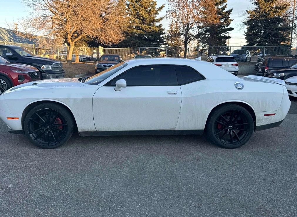 Dodge Challenger SXT 3.6L V6 - изображение 2