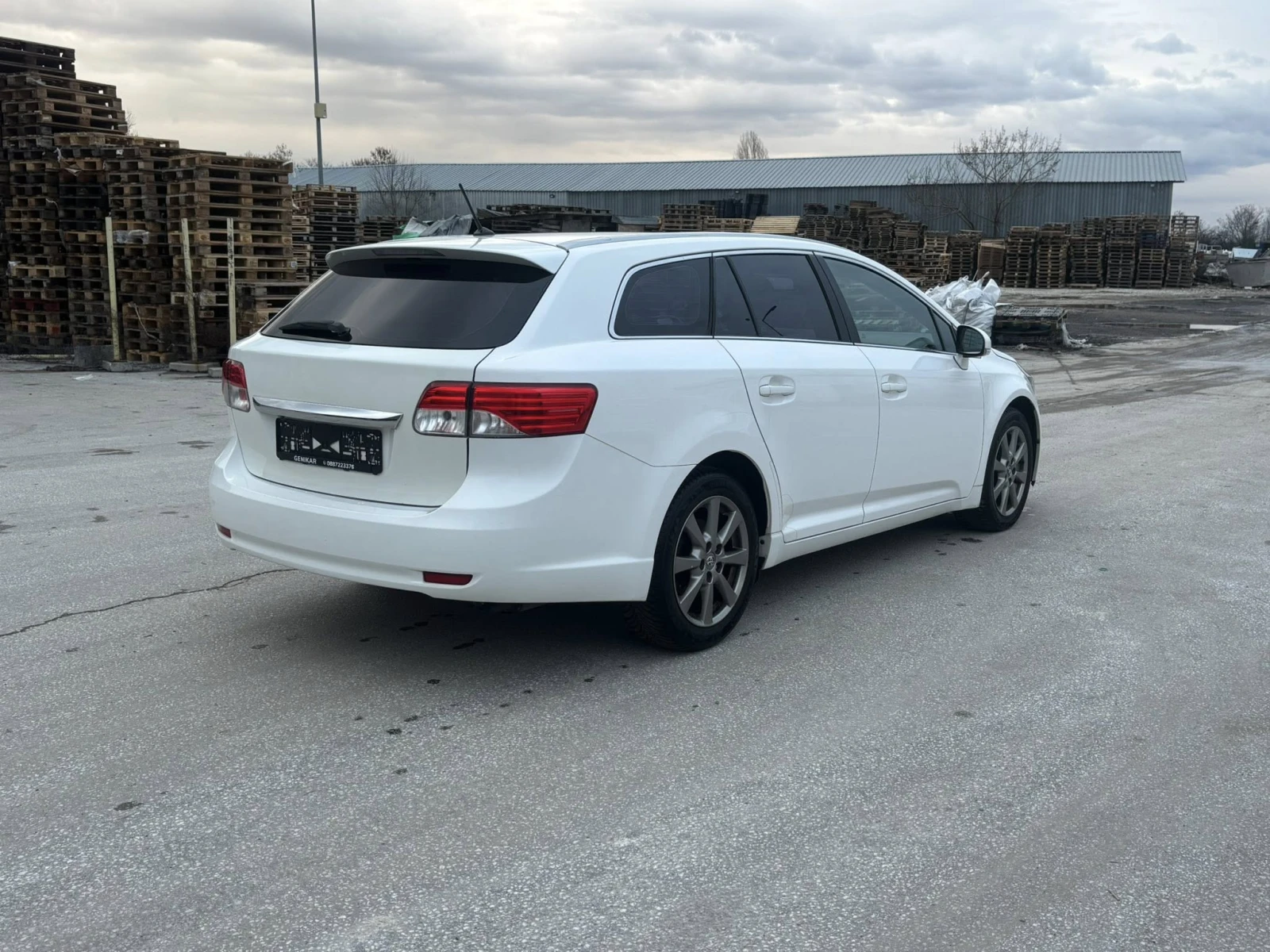 Toyota Avensis 1.8i EURO5 - изображение 6