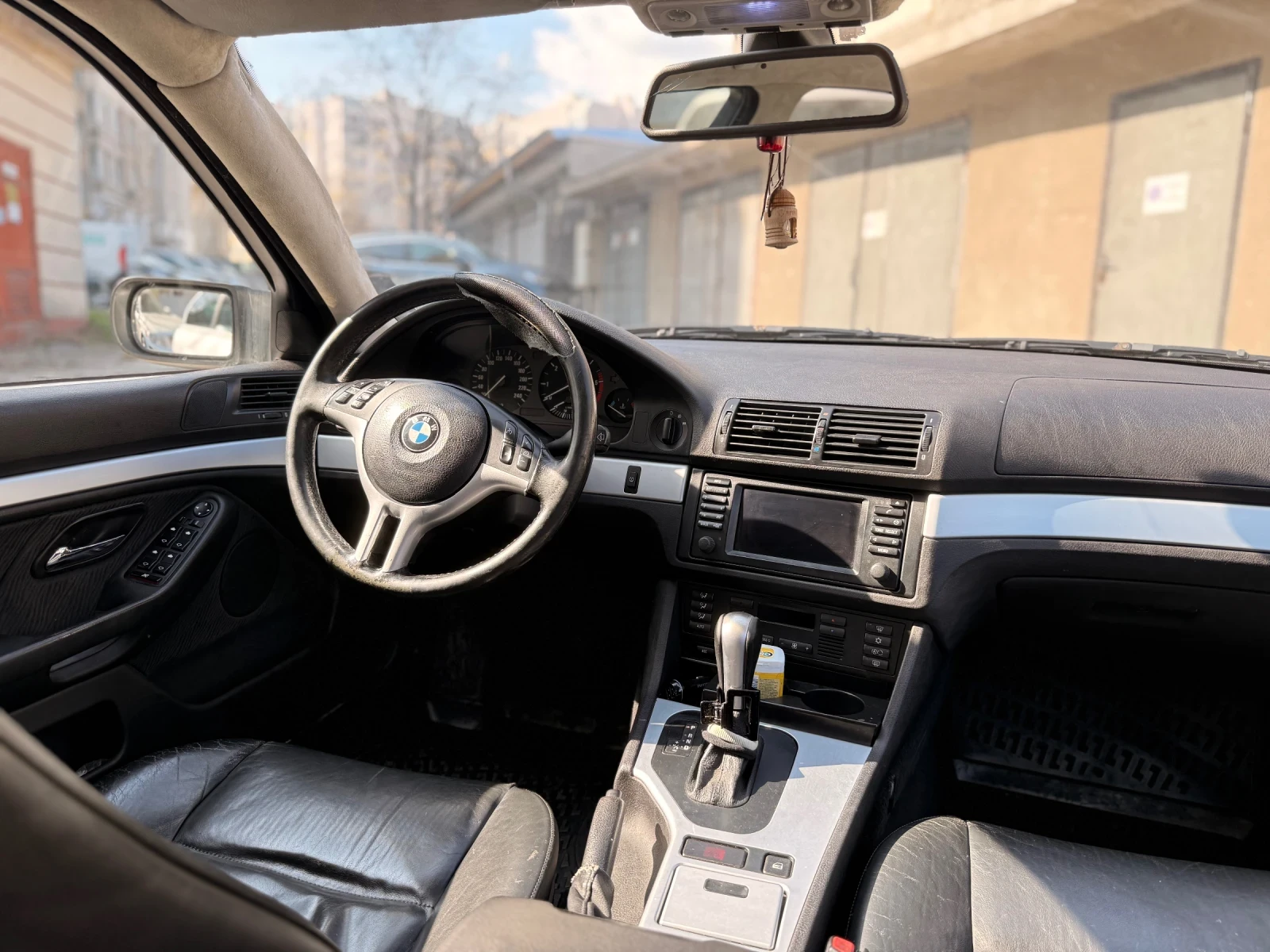 BMW 525, снимка 12 - Автомобили и джипове - 53986970