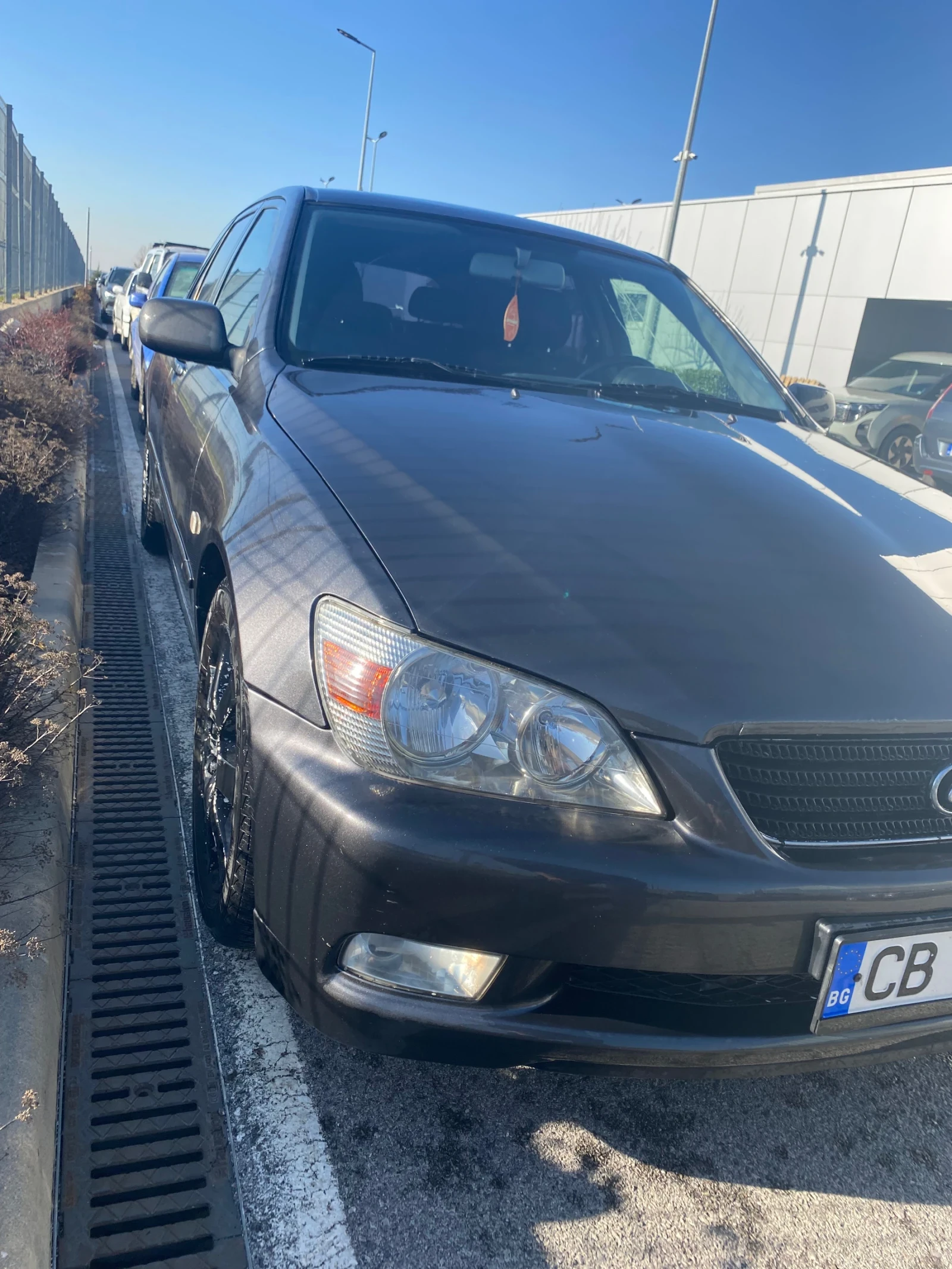 Lexus IS 2.0 Sportcross, снимка 2 - Автомобили и джипове - 54590677