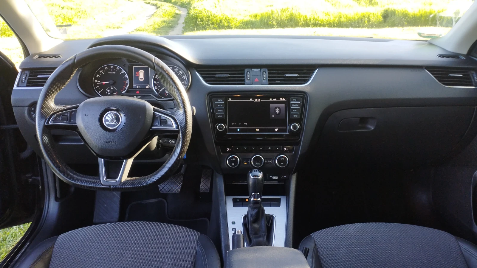 Skoda Octavia 2.0, снимка 8 - Автомобили и джипове - 54609022