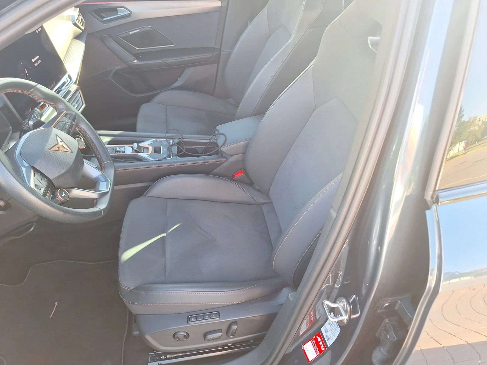 Cupra Formentor 1.5 eTSI/7DSG/FACELIFT, снимка 11 - Автомобили и джипове - 54884659