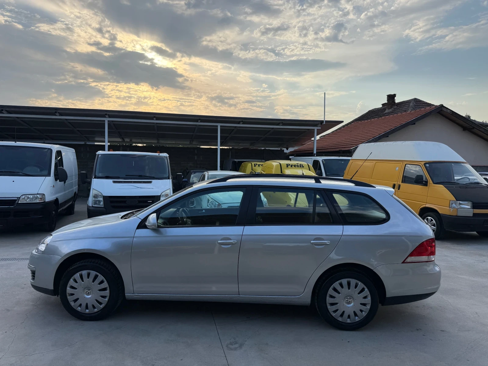 VW Golf 1.9TDI 4-MOTION ЛИЗИНГ, снимка 8 - Автомобили и джипове - 55155519