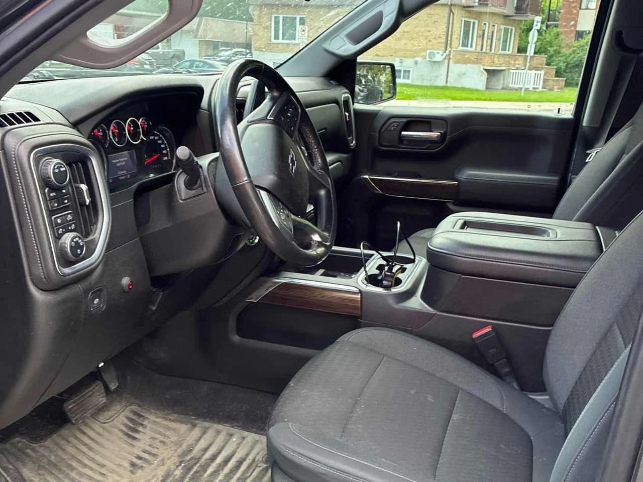 Chevrolet Silverado * LT Trail Boss * CARFAX * ���� �� �� | Mobile.bg � ����������� 13
