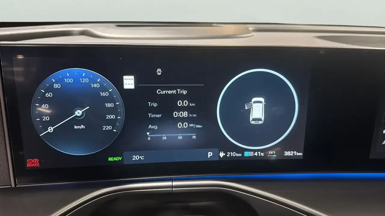 Hyundai IONIQ 9 Preferred + AWD w-Ultimate Calligraphy Pkg, снимка 14 - Автомобили и джипове - 55755203