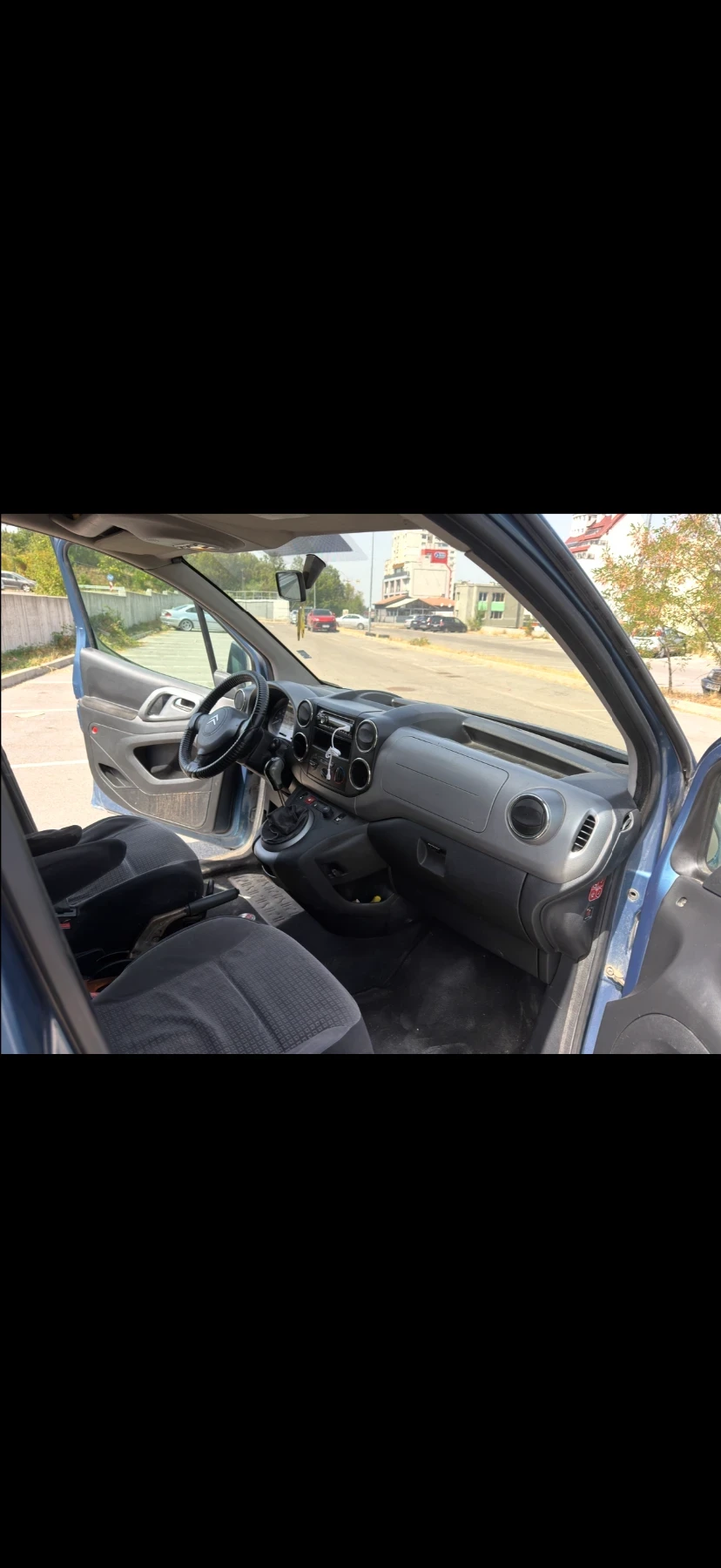 Citroen Berlingo 1.6hdi, снимка 8 - Автомобили и джипове - 55853996