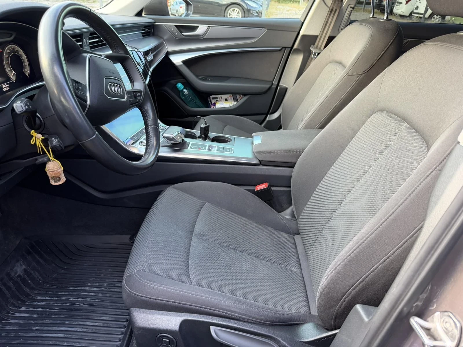 Audi A6 50TFSIe quattro Widescreen Distronic Keyless, снимка 11 - Автомобили и джипове - 56254610