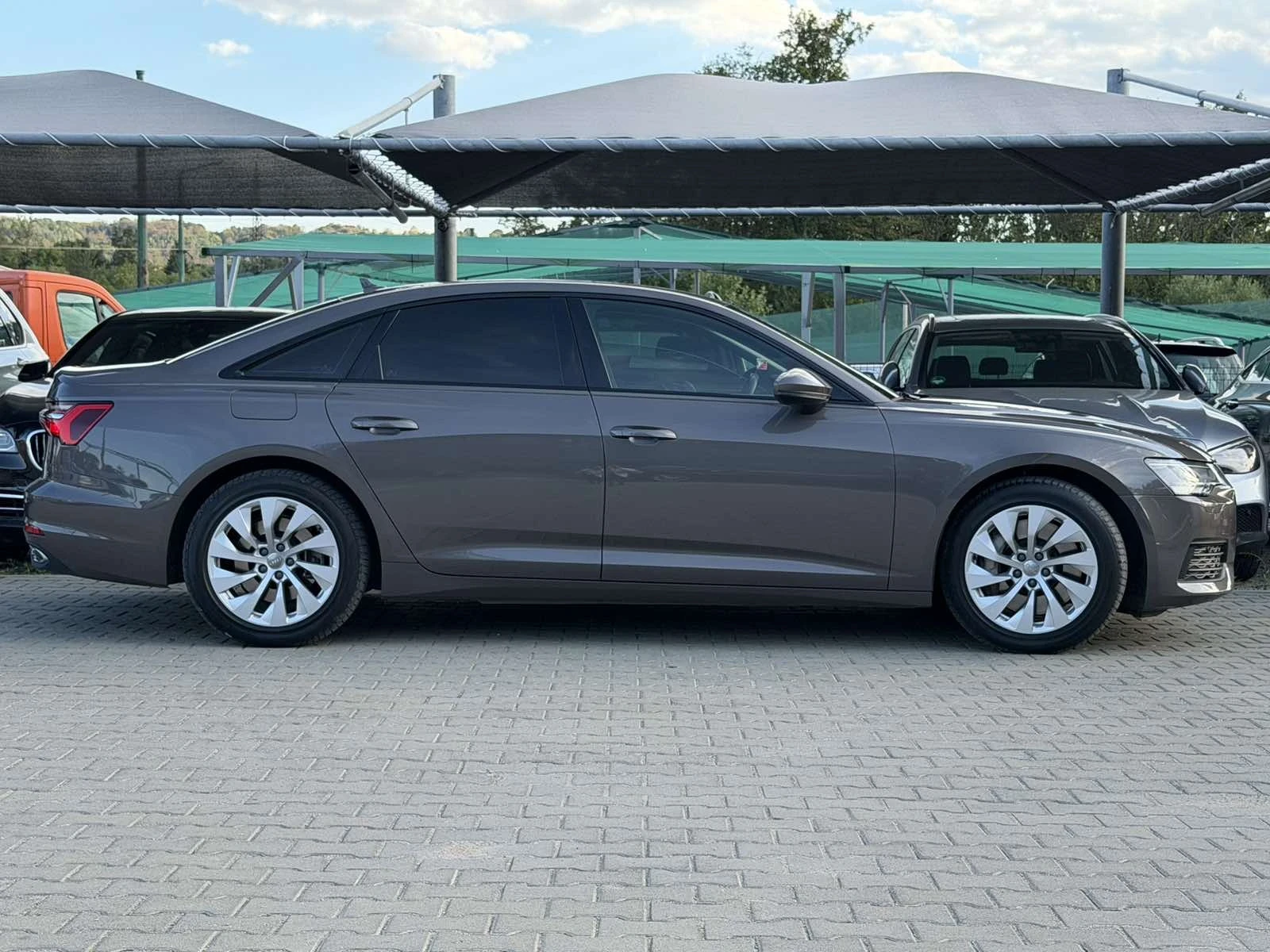 Audi A6 50TFSIe quattro Widescreen Distronic Keyless, снимка 8 - Автомобили и джипове - 56254610