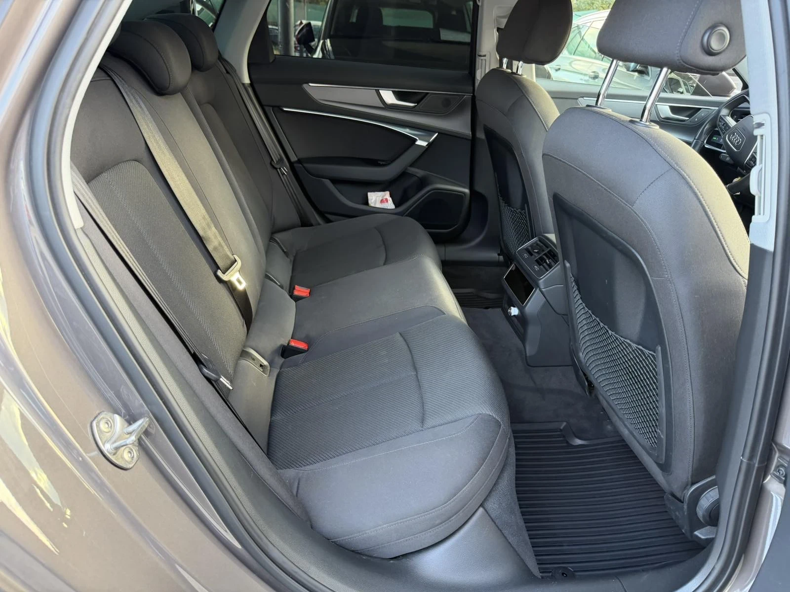 Audi A6 50TFSIe quattro Widescreen Distronic Keyless, снимка 9 - Автомобили и джипове - 56254610