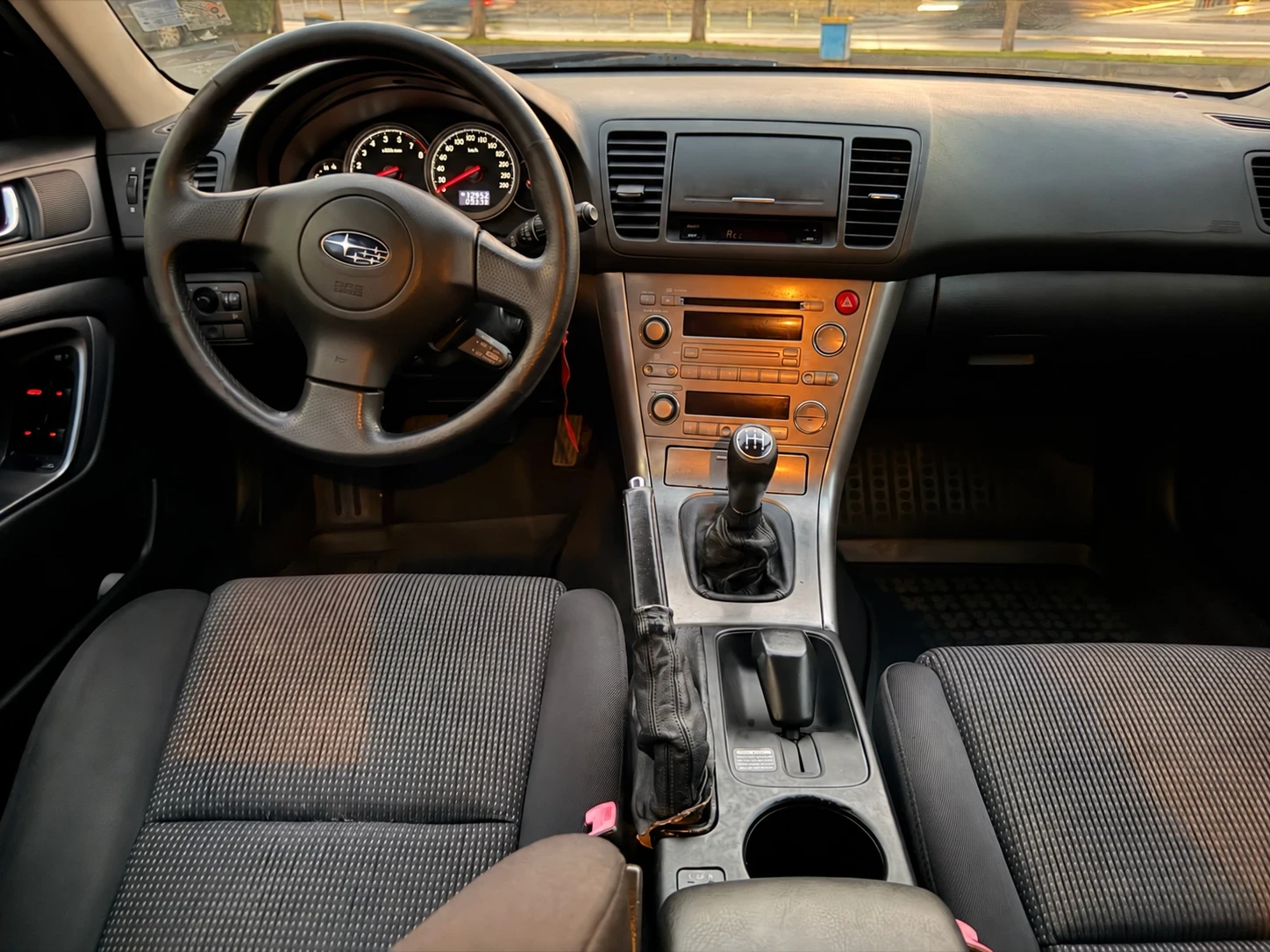 Subaru Outback, снимка 8 - Автомобили и джипове - 56404879