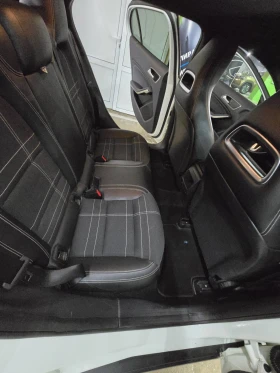 Mercedes-Benz GLA 200 200 CDI 4MATIC, снимка 11