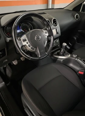 Nissan Qashqai Facelift 2.0i /4x4 /6 скорости/Панорама/Ксенон - 7670 € / 15001.22 лв. - 66246672 8