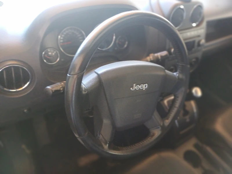Jeep Compass 2.4i 170к.с., снимка 11 - Автомобили и джипове - 51650673
