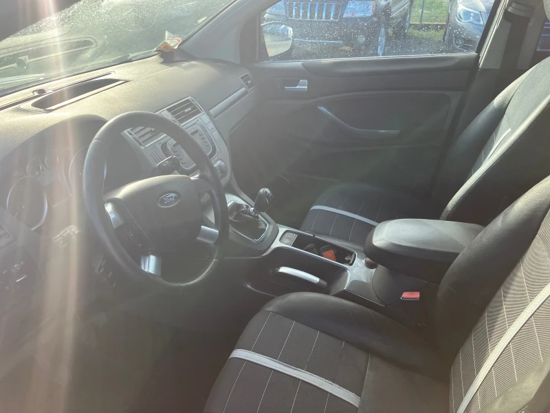 Ford Kuga 2.0 CDTI, снимка 7 - Автомобили и джипове - 47240588