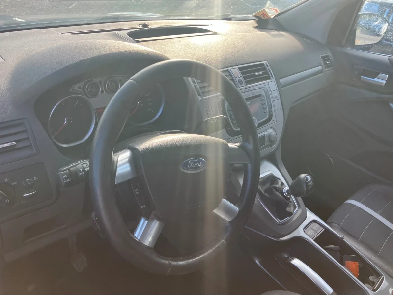 Ford Kuga 2.0 CDTI, снимка 8 - Автомобили и джипове - 47240588